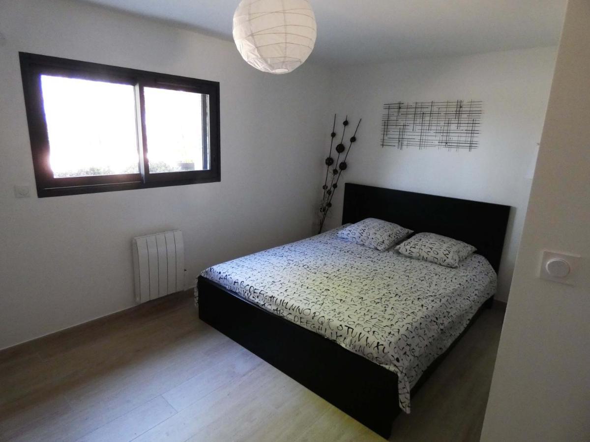Proche Lac Du Salagou, Chambre Agreable Avec Salle D'Eau Et Wc Prive Lacoste  Dış mekan fotoğraf